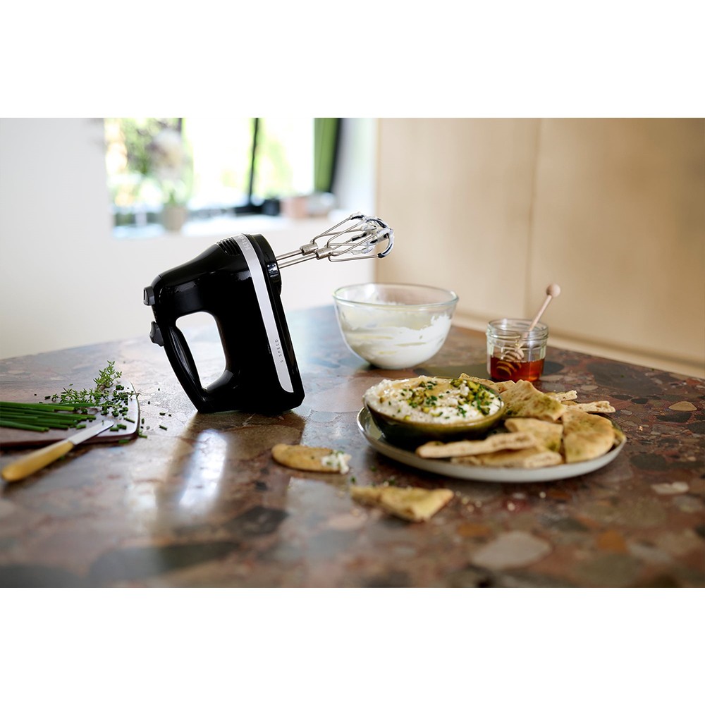 Міксер KitchenAid ручний чорний 5KHM6118EOB