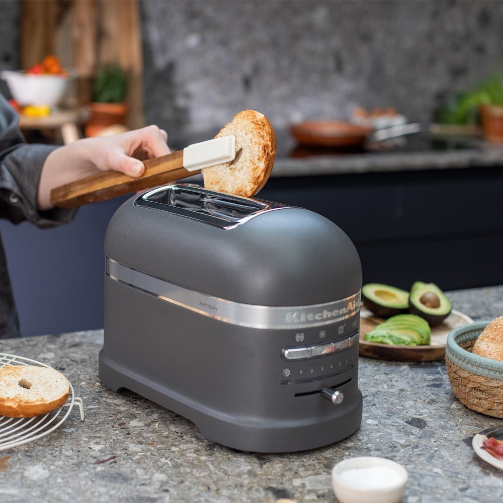 Тостер KitchenAid Artisan сірий 5KMT2204EGR