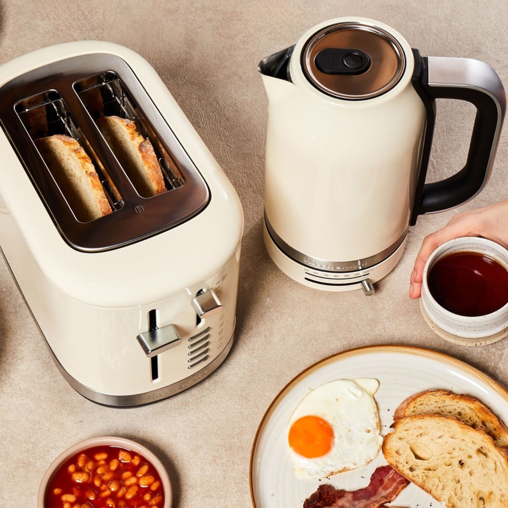 Електрочайник KitchenAid 1,7 л кремовий 5KEK1701EAC