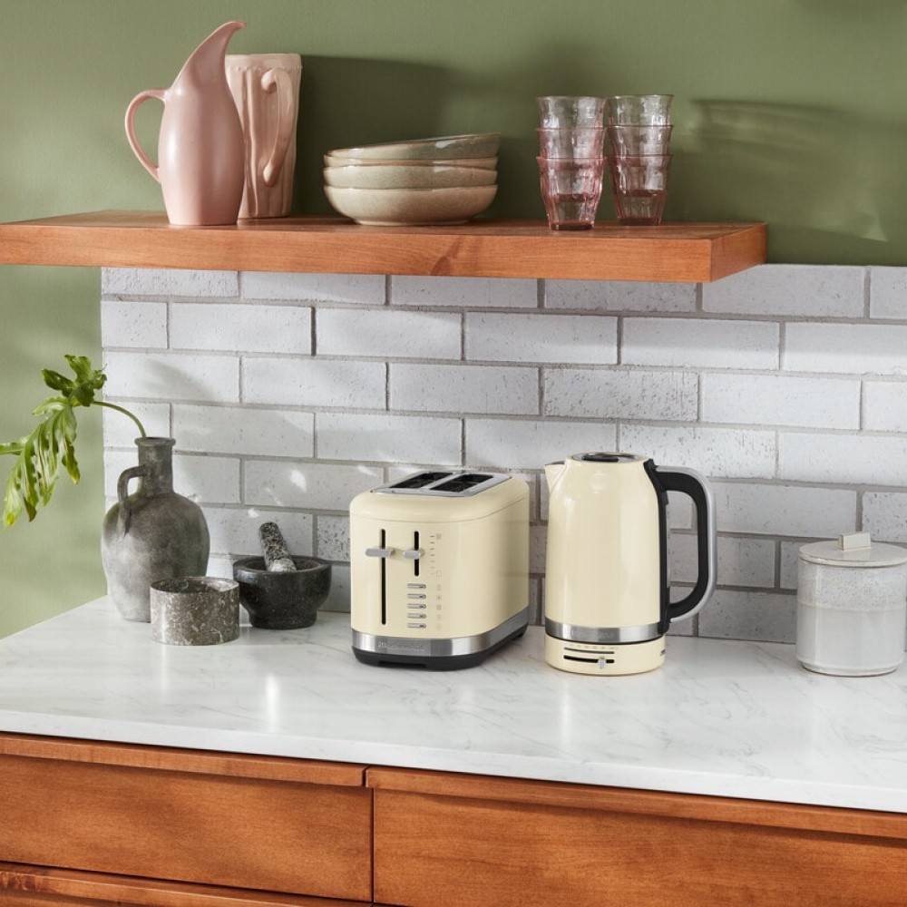 Електрочайник KitchenAid 1,7 л кремовий 5KEK1701EAC