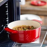 Каструля чавунна з кришкою KitchenAid Cast Iron 3,3 л червона CC006057-001