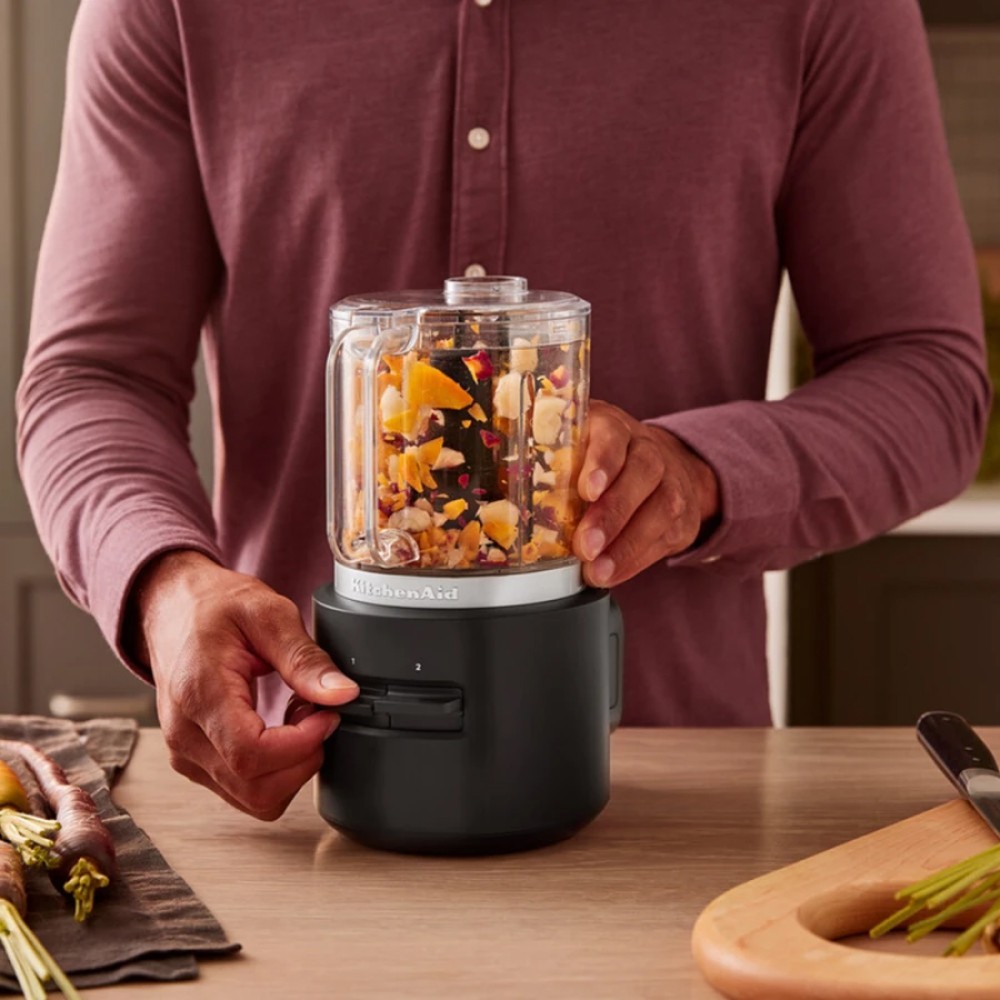 Кухонний мінікомбайн KitchenAid Go 12V чаша 1,18 л матовий чорний 5KFCR531BM