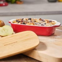 Форма для випічки KitchenAid Stoneware з кришкою червона 0,9 л CC006104-001