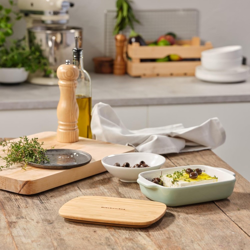 Форма для випічки KitchenAid Stoneware з кришкою фісташкова 0,9 л CC007424-001