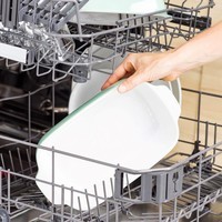 Форма для випічки KitchenAid Stoneware з кришкою фісташкова 1,9 л CC007425-001
