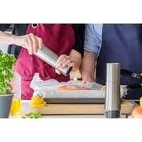Набір млинків для солі та перцю KitchenAid Universal 2 шт 20,3 см сріблястий KOG988OSSSA