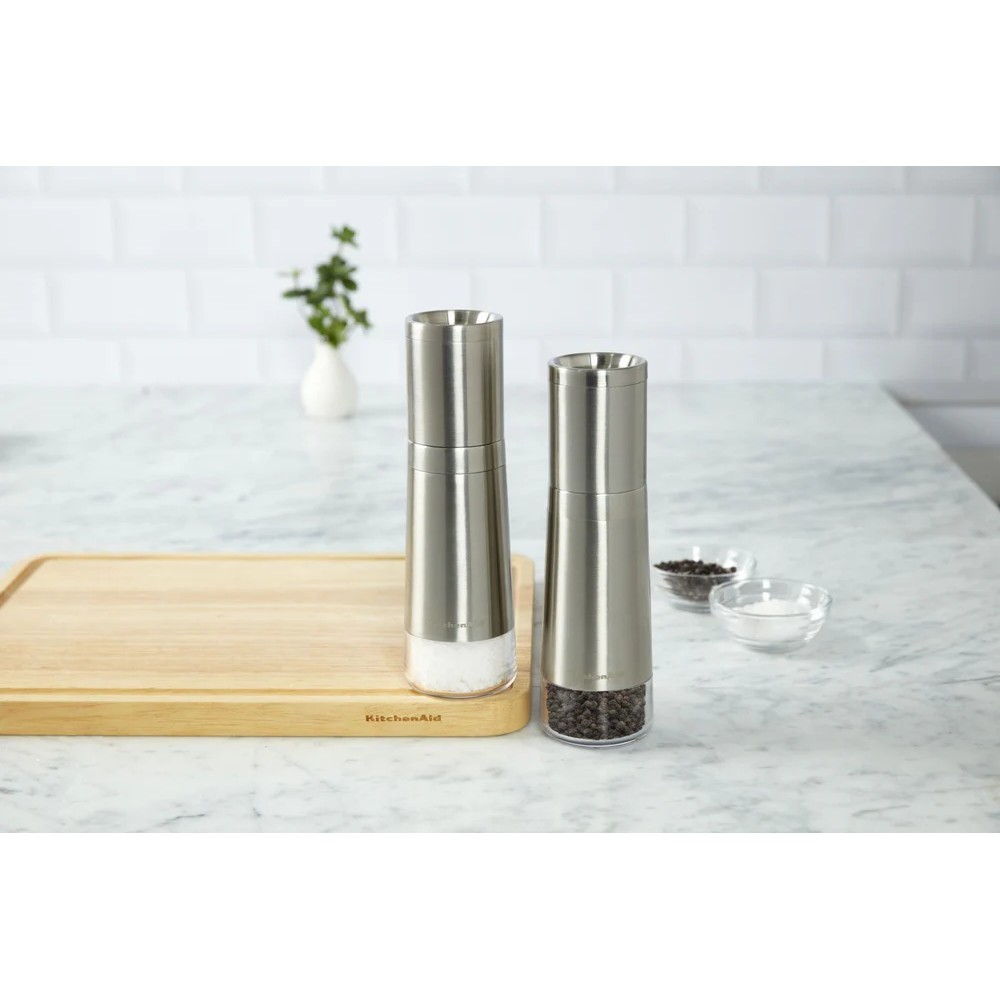 Набір млинків для солі та перцю KitchenAid Universal 2 шт 20,3 см сріблястий KOG988OSSSA