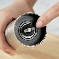 Набір млинків для солі та перцю KitchenAid Universal 2 шт 20,3 см сріблястий KOG988OSSSA
