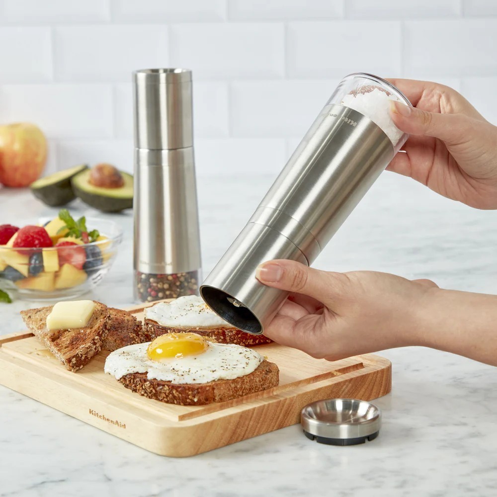 Набір млинків для солі та перцю KitchenAid Universal 2 шт 20,3 см сріблястий KOG988OSSSA