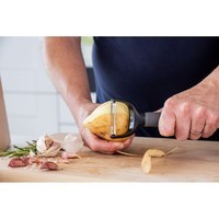 Овочечистка горизонтальна KitchenAid Coreline 18,8 см сіра KAS145OHCGG