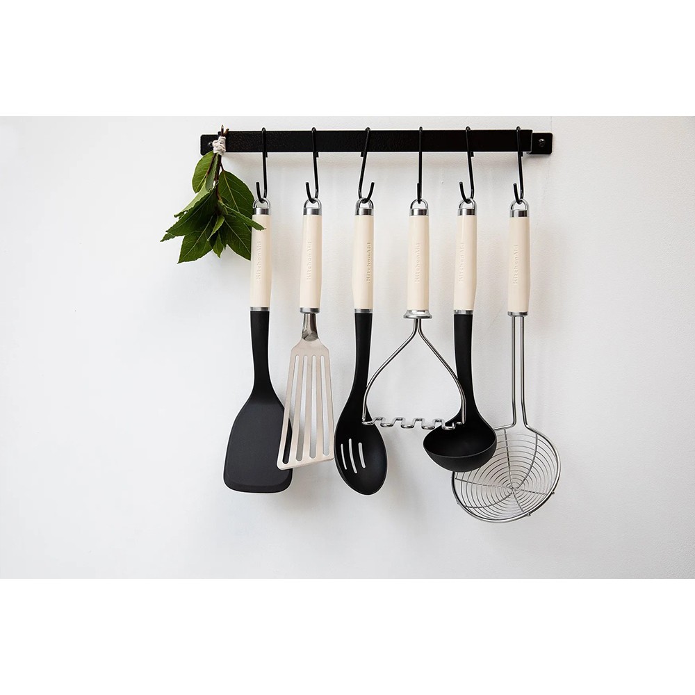 Лопатка KitchenAid Coreline 32,8 см KAG024OHACE